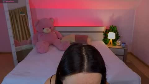 Hayle online show from November 17, 1:22 am