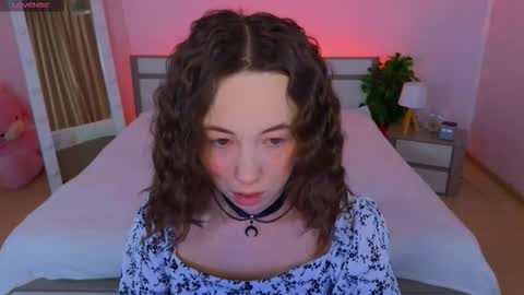 Hayle online show from November 25, 2:33 am