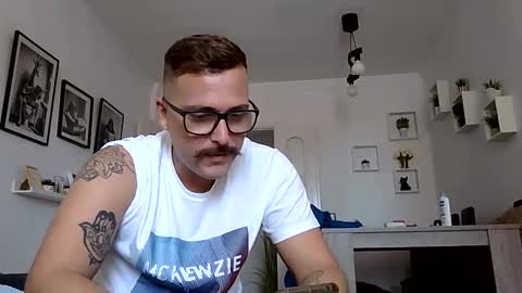 haze_john online show from April 30, 10:43 am