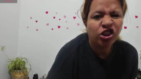 Snapshot of hazel_34 chatting on October 2, 9:05 am hazel online show from October 2, 9:05 am