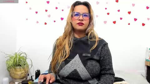 Snapshot of hazel_34 chatting on October 7, 8:55 am hazel online show from October 7, 8:55 am