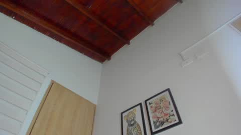 Im Hazel online show from January 9, 12:35 am