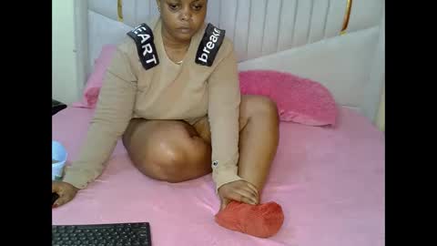 hazel_spanky online show from December 29, 8:22 am