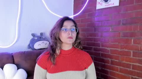 Snapshot of hazelbrownn23 chatting on December 21, 3:14 am Hazel Brown online show from December 21, 3:14 am