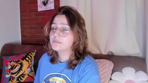 Snapshot of hazelbrownn23 chatting on September 11, 2:55 am Hazel Brown online show from September 11, 2:55 am