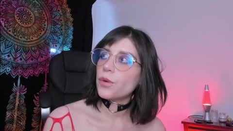 HazelKush online show from January 21, 9:25 pm