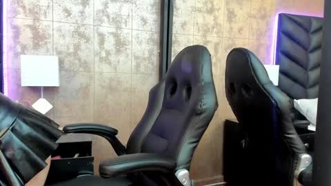 HazelMoret online show from January 16, 11:58 am