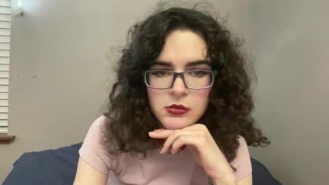 Snapshot of hazelpeppermint chatting on February 14, 6:21 am Hazel online show from February 14, 6:21 am