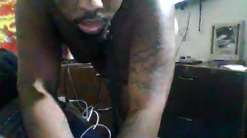 Snapshot of hbdj2164 chatting on September 10, 11:43 am hbdj2164 online show from September 10, 11:43 am