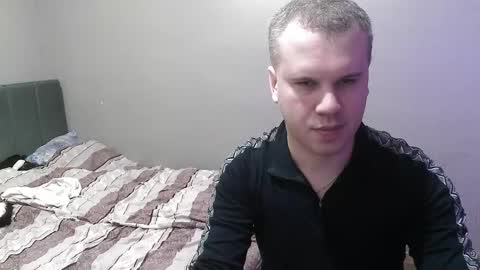 Snapshot of headcrabfromcity17 chatting on December 9, 9:16 pm crabster online show from December 9, 9:16 pm