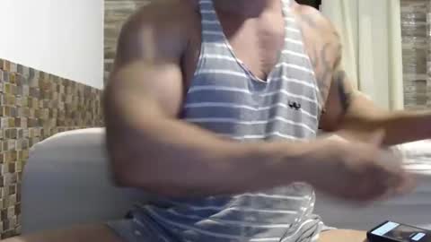Snapshot of healedcarioca chatting on December 4, 2:42 am Brazilian bigdick online show from December 4, 2:42 am