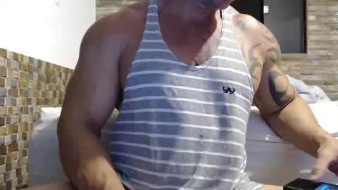 Snapshot of healedcarioca chatting on January 22, 12:06 am Brazilian bigdick online show from January 22, 12:06 am