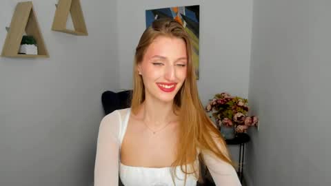 heartedlove_1 online show from May 8, 3:56 am