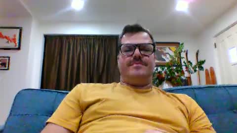 Snapshot of heartofadog604 chatting on December 6, 11:57 pm MT online show from December 6, 11:57 pm