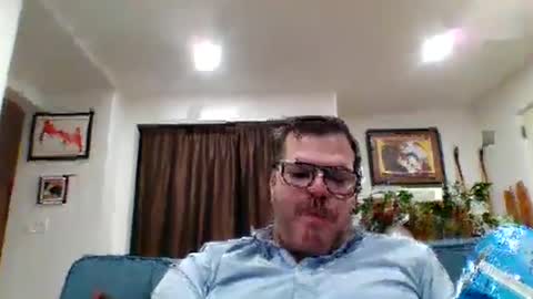 Snapshot of heartofadog604 chatting on December 24, 6:00 am MT online show from December 24, 6:00 am