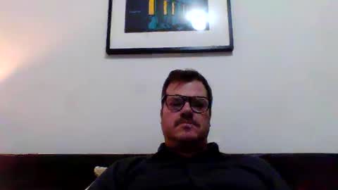 Snapshot of heartofadog604 chatting on December 31, 1:15 am MT online show from December 31, 1:15 am