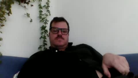Snapshot of heartofadog604 chatting on January 15, 1:45 am MT online show from January 15, 1:45 am