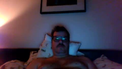 Snapshot of heartofadog604 chatting on February 19, 7:39 am MT online show from February 19, 7:39 am
