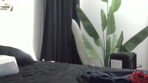 heatwavee online show from May 13, 2:53 am