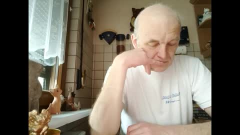 Snapshot of heaven_07 chatting on January 10, 10:17 am heaven_07 online show from January 10, 10:17 am