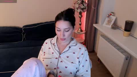 Heaven girl online show from September 25, 8:01 pm