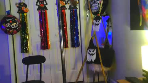 Heavenllyy online show from November 8, 6:35 am