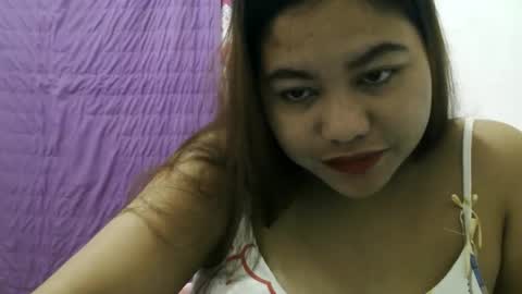 heavenlyeyes69 online show from May 4, 9:00 pm