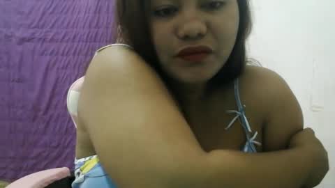 heavenlyeyes69 online show from May 11, 7:22 pm