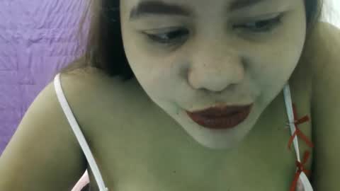 heavenlyeyes69 online show from May 15, 7:21 pm