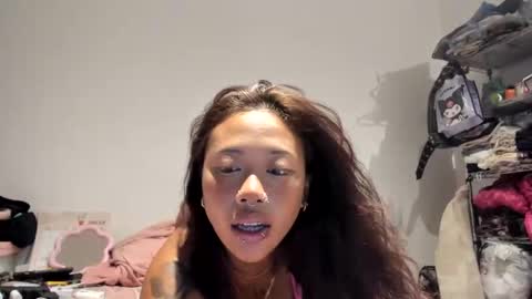 Snapshot of heavenngirlyy444 chatting on January 29, 4:47 am Heaven online show from January 29, 4:47 am