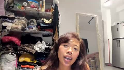 Snapshot of heavenngirlyy444 chatting on February 3, 8:24 am Heaven online show from February 3, 8:24 am