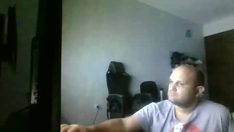 Snapshot of heavy_rebellxc chatting on January 13, 7:11 am Heavy Rebell online show from January 13, 7:11 am