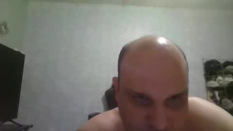 Snapshot of heavy_rebellxc chatting on January 26, 6:07 am Heavy Rebell online show from January 26, 6:07 am