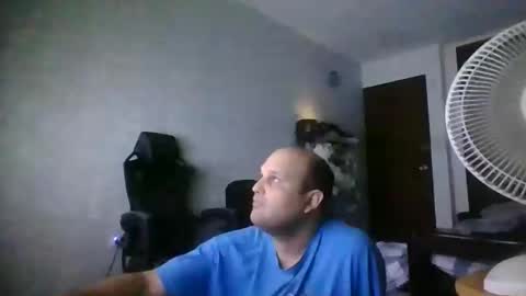 Snapshot of heavy_rebellxc chatting on February 15, 9:38 am Heavy Rebell online show from February 15, 9:38 am