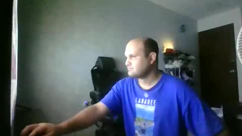 Snapshot of heavy_rebellxc chatting on February 21, 7:01 am Heavy Rebell online show from February 21, 7:01 am
