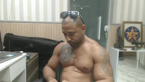 Snapshot of hebertgomes chatting on December 31, 11:17 pm hebertgomes online show from December 31, 11:17 pm