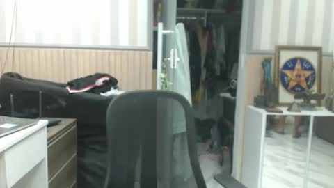 Snapshot of hebertgomes chatting on January 8, 11:41 pm hebertgomes online show from January 8, 11:41 pm