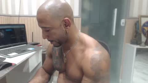 Snapshot of hebertgomes chatting on September 13, 9:36 pm hebertgomes online show from September 13, 9:36 pm