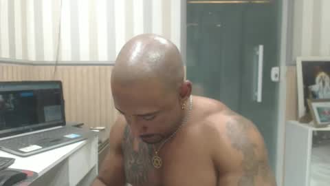 Snapshot of hebertgomes chatting on October 24, 1:57 am hebertgomes online show from October 24, 1:57 am