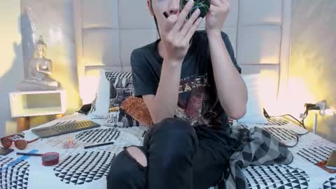 Keira Hecate online show from December 13, 7:53 pm