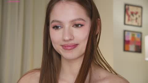 Snapshot of hecola chatting on March 30, 12:28 pm Nika next stream 200pm GMT online show from March 30, 12:28 pm