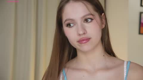 Snapshot of hecola chatting on April 1, 1:41 pm Nika next stream 200pm GMT online show from April 1, 1:41 pm