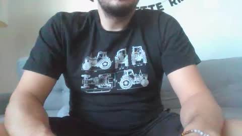 Snapshot of hedg3dog chatting on March 24, 6:40 am HedgeHog online show from March 24, 6:40 am