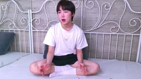 HEEJIN online show from March 7, 4:53 am