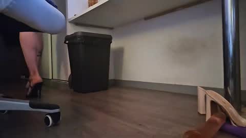 Snapshot of heelfire chatting on March 8, 6:47 pm heelfire online show from March 8, 6:47 pm