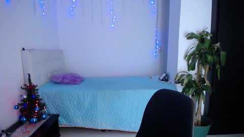 Heidy online show from December 16, 12:32 pm