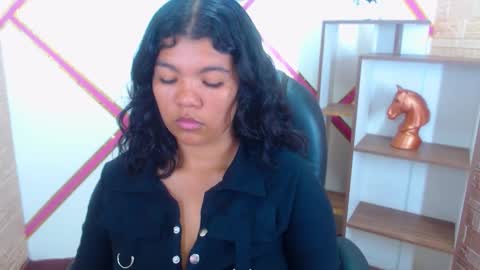 MY NAME IS HEIDY online show from February 14, 4:59 pm