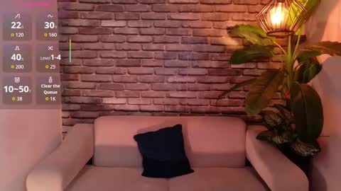 Snapshot of heidy_palmer chatting on November 14, 9:24 pm Sara online show from November 14, 9:24 pm