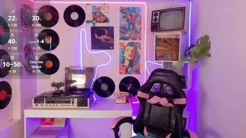 Snapshot of heidy_palmer chatting on November 22, 8:19 pm Sara online show from November 22, 8:19 pm