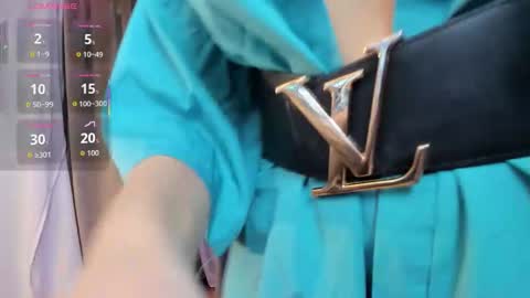 Snapshot of heidy_palmer chatting on December 22, 8:06 pm Sara online show from December 22, 8:06 pm